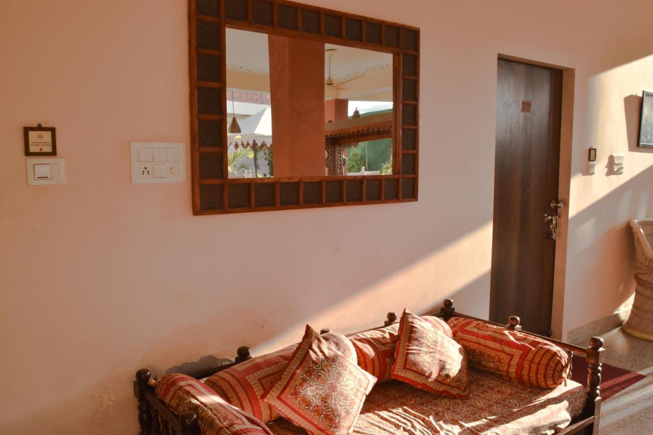 Suryaa Villa - A Boutique Heritage Hotel Dźajpur Zewnętrze zdjęcie