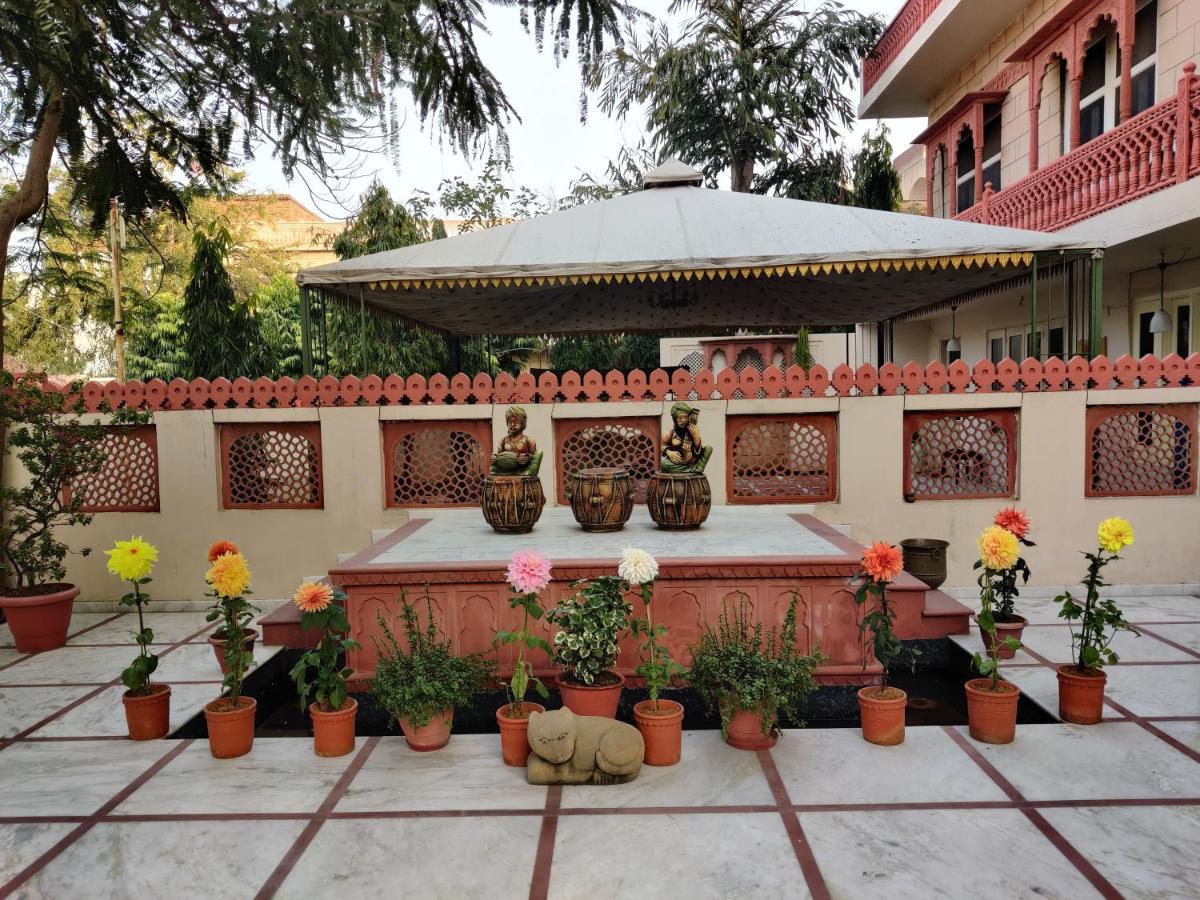 Suryaa Villa - A Boutique Heritage Hotel Dźajpur Zewnętrze zdjęcie