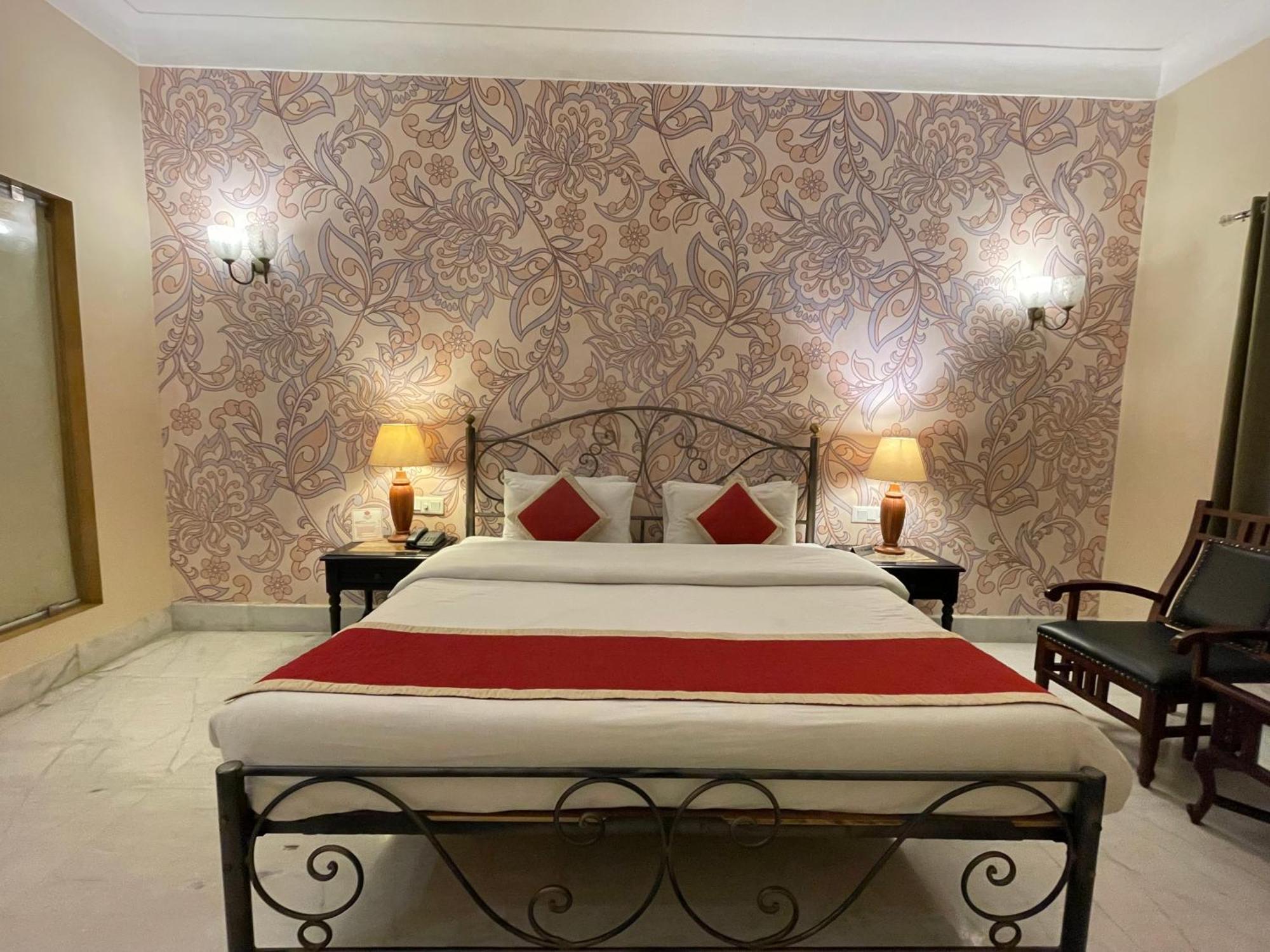 Suryaa Villa - A Boutique Heritage Hotel Dźajpur Pokój zdjęcie