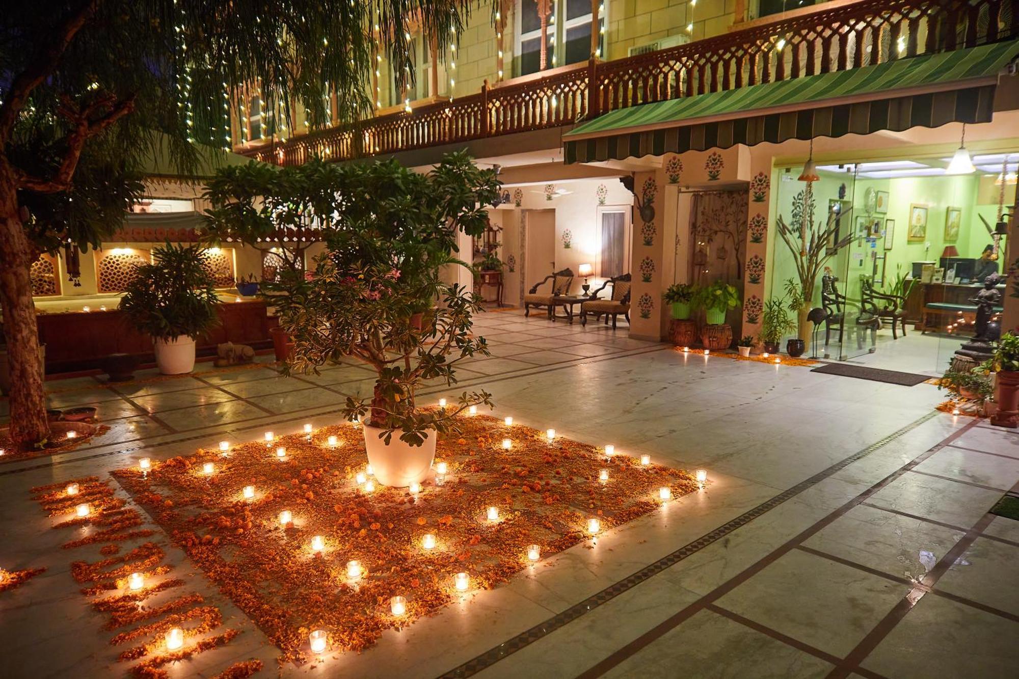 Suryaa Villa - A Boutique Heritage Hotel Dźajpur Zewnętrze zdjęcie